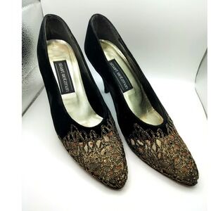 Stuart Weitzman Velvet Gold Lace Pointed Toe Heels Womens 8 AA Black Metallic